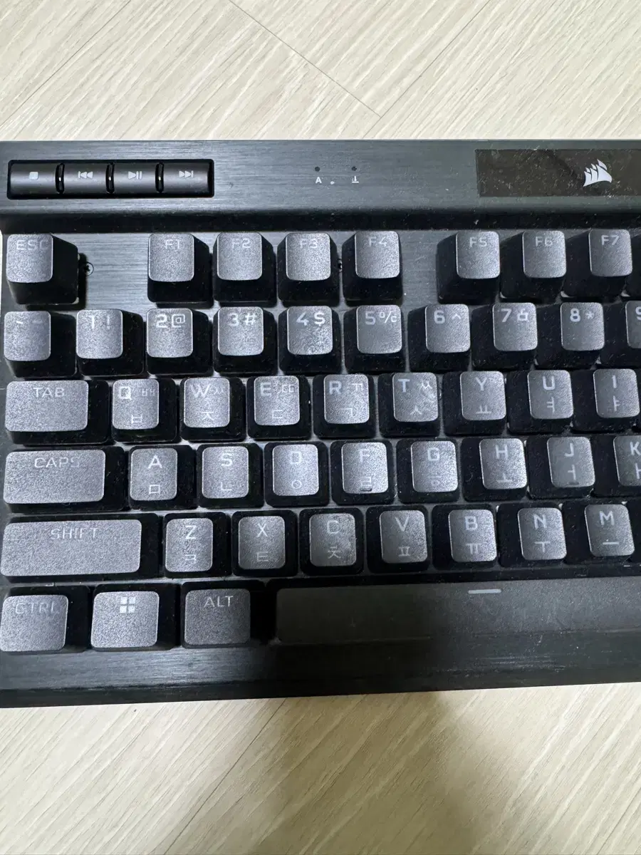 제닉스 K70 TKL 은축